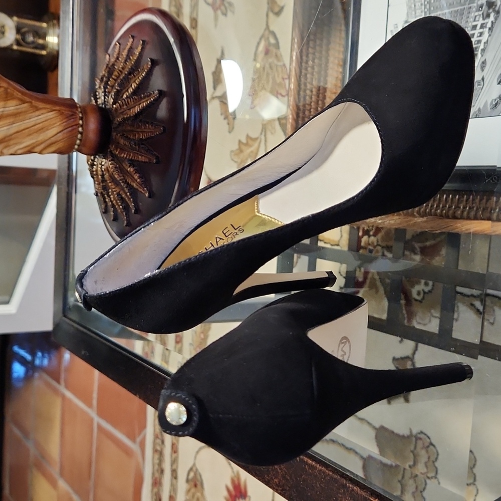 M. KORS, SEXY HEELS - Picture 5 of 7